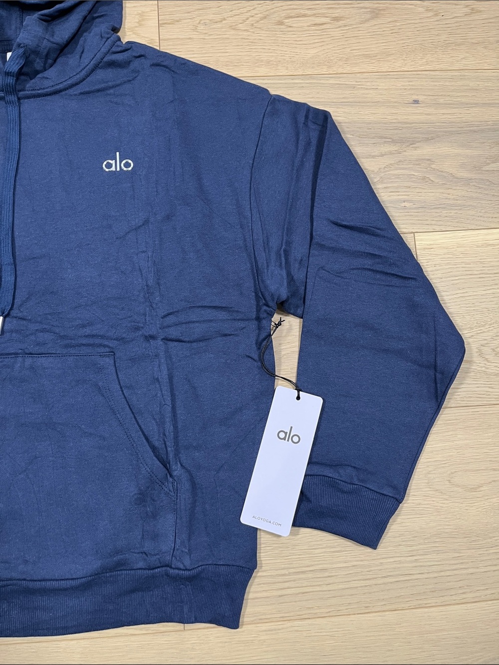 ALO Yoga Accolade Navy Pullover Hoodie NWT - Picture 5 of 6
